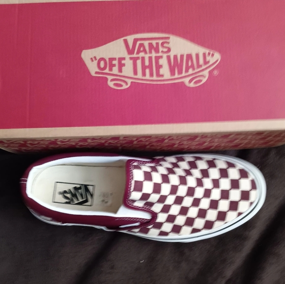 Brand New VANS Classic Slip-On Checkerboard Tennis Shoe 👟 - Picture 12 of 14